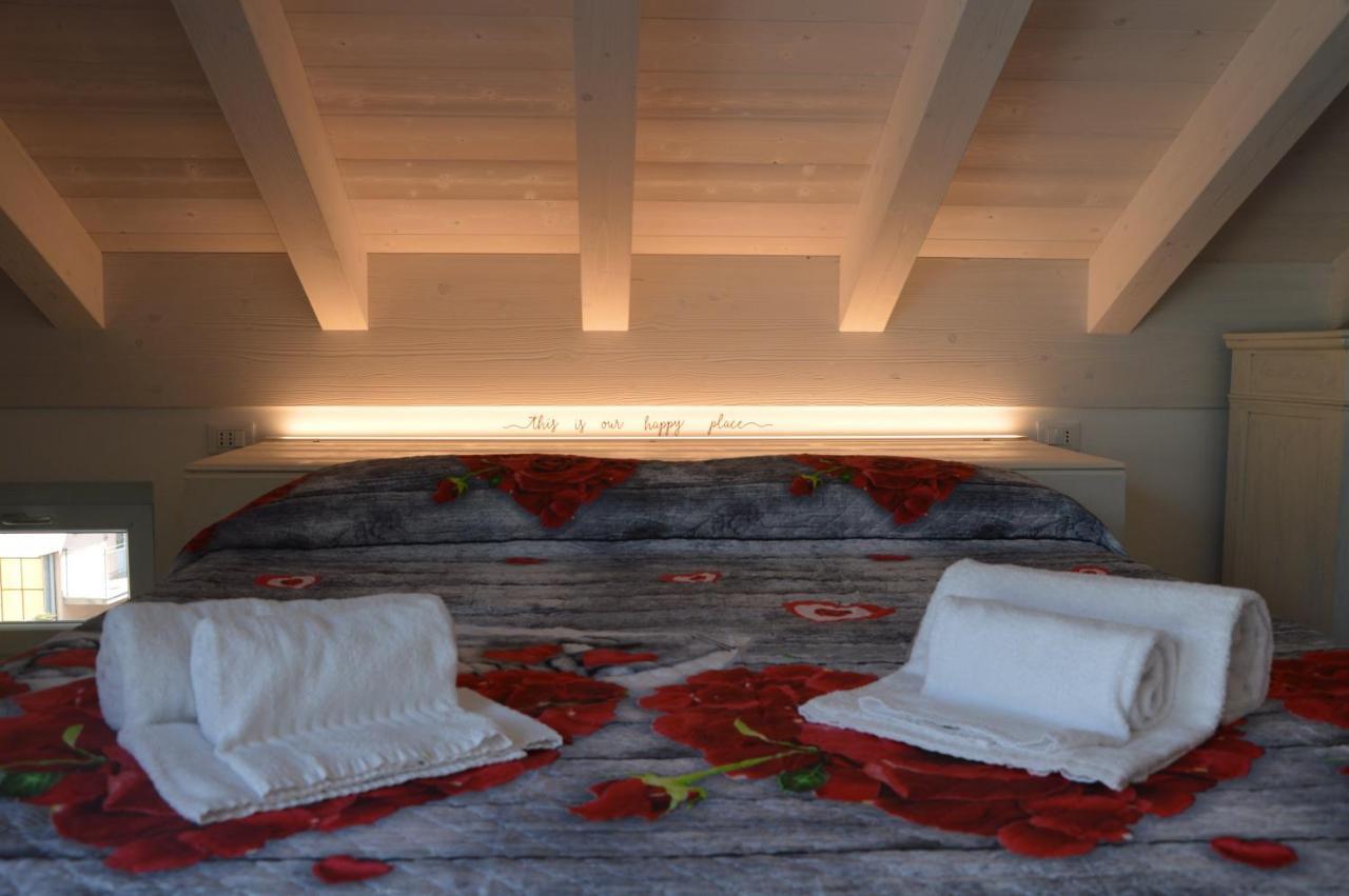 White Suite - Jacuzzi, Swimming Pool & Lake View Lezzeno Exterior foto
